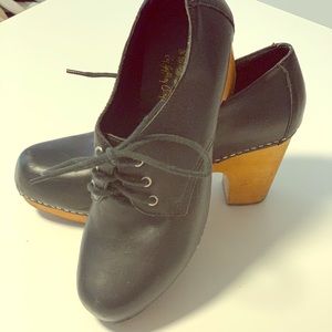 Jeffrey Campbell Lace-up clogs - Rare